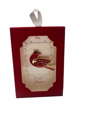 Holiday Time Red Cardinal Rhinestone Christmas Pin Brooch